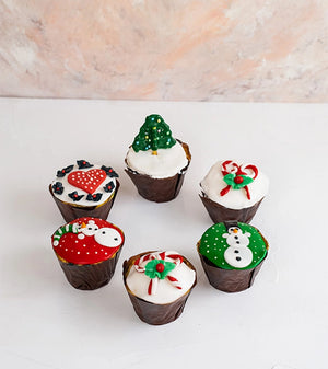 Christmas theme cupcakes - FIVEROSE.AE